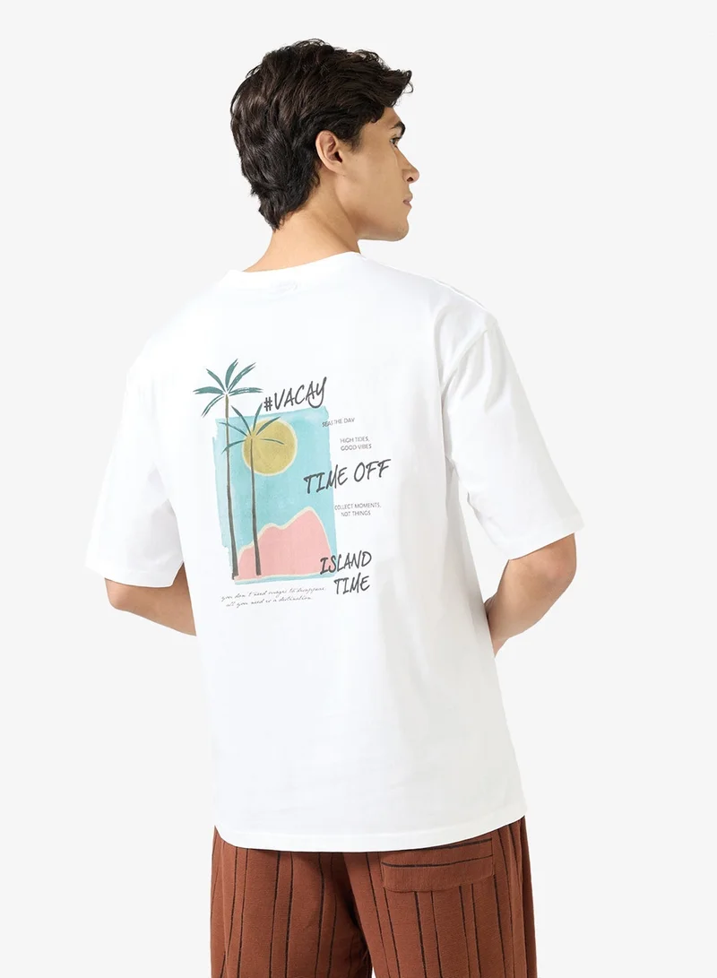 سفنتي فايف تيشيرت بطبعة جرافيك واسع